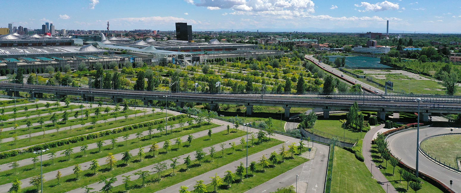 foto dall'alto del parco buonarroti a rho, in una giornata di sole