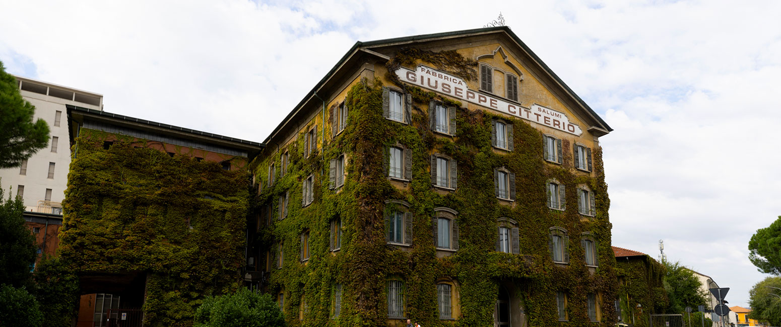 foto dell'intera fabbrica del salumificio giuseppe citterio a rho