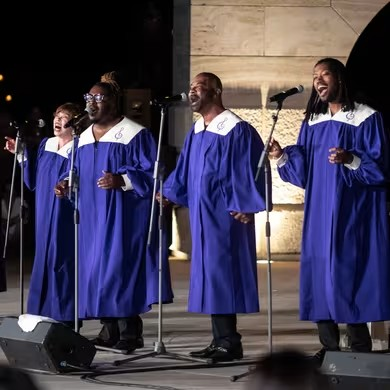 Seasons of Love: NY Gospel arrives at De Silva!