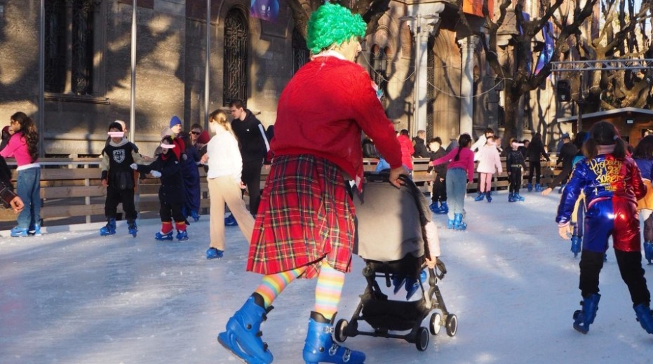Gran finale per la pista di ghiaccio: Carnevale e spettacolo di pattinaggio artistico
