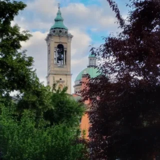 The beauty of the Sanctuary is all to be discovered
La bellezza del Santuario è tutta da scoprire

Foto 📸 di @danese.anto63 

#visitrho #bellarho #oblatirho #santuariodirho #santuario #sanctuary #campanile #cupola #beautiful #beautifuldestination #travel #travelphotography #picoftheday #photooftheday #inlombardia #in_lombardia #rhonelmondo